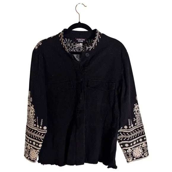 Johnny Was Workshop Black Embroidered Denim Jacket Peplum Raw Hem‎ Boho Medium