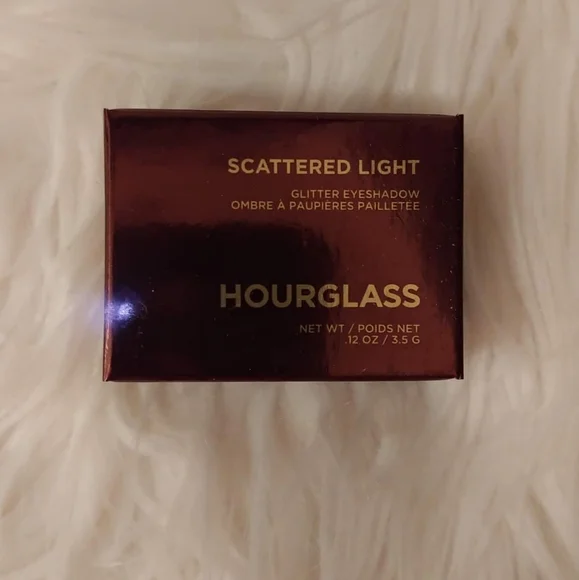 💝NWT HOURGLASS SCATTERED LIGHT GLITTER EYESHADOW AURA