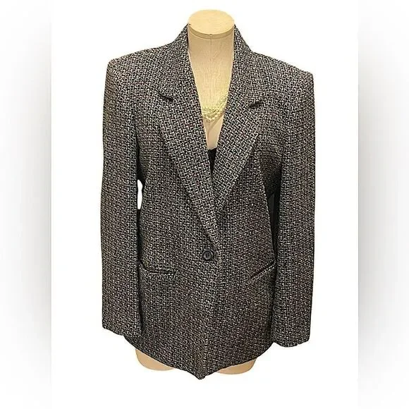 Timeless Tweed multi-colored Blazer with Classic Elegance