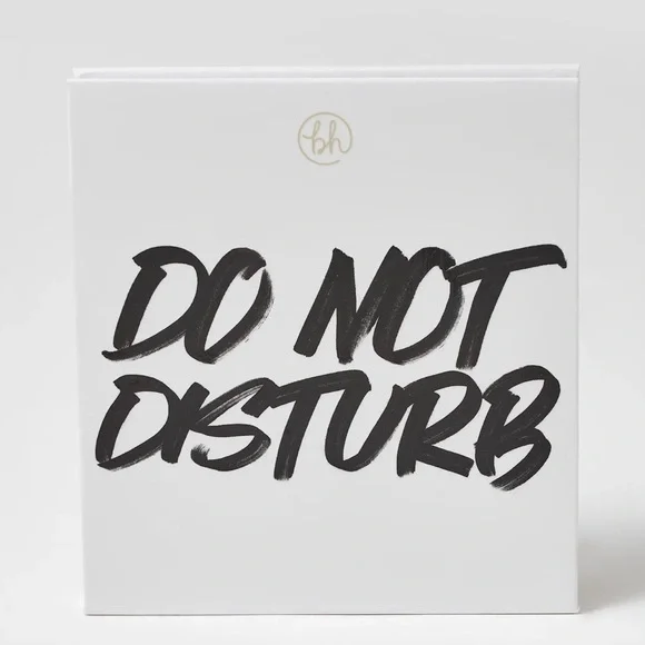 BH DO NOT DISTURB EYESHADOW PALETTE NEW 9 SHADES