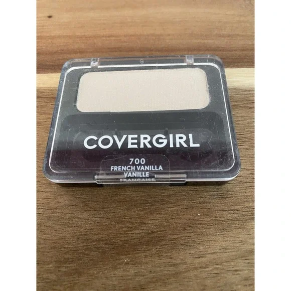Covergirl Eye Enhancers #700 French Vanilla Eye Shadow NEW Sealed Discontinued