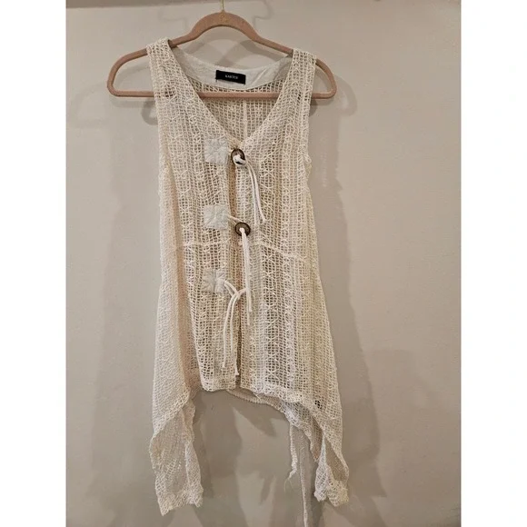 Kaktus Womens Crochet Knit Vest Cream Boho Handkerchief Hem Sleeveless Top S