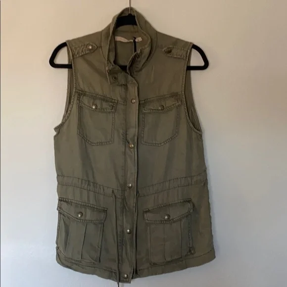 Max Jeans army green cargo zip up vest