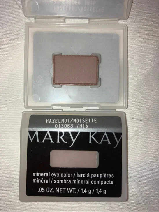 (2) New Hazelnut Mary Kay Mineral Eye Color Powder Eyeshadow Refill