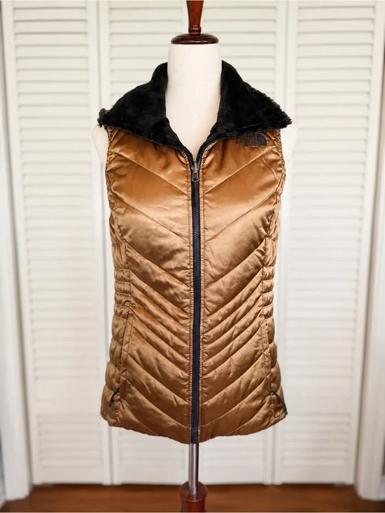 The North Face Metallic Bronze Faux Fur Quilted Vest | Size Small