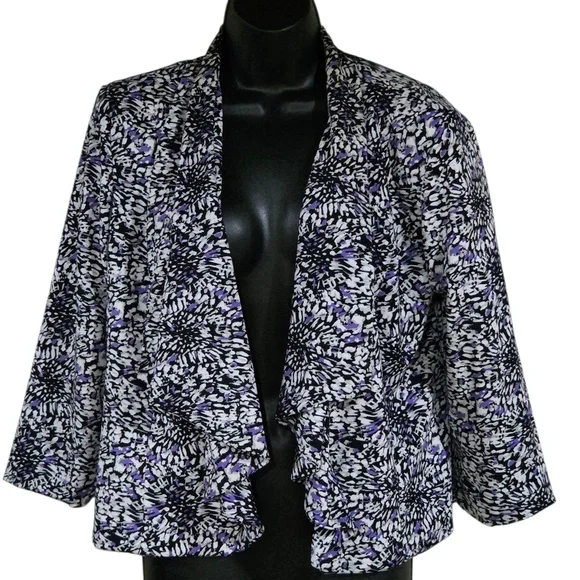 Dressbarn Women's Floral Black & Purple Patterned ¾ Length Sleeve Jacket Size M