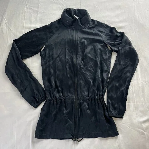 Nike Sportswear Black Silk Lightweight Hooded Jacket w Pockets | Size S