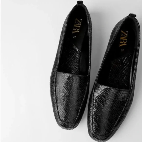 Zara | Women’s Black Shiny Faux Snakeskin Textured Slip-On Loafers Flats Sz 7.5