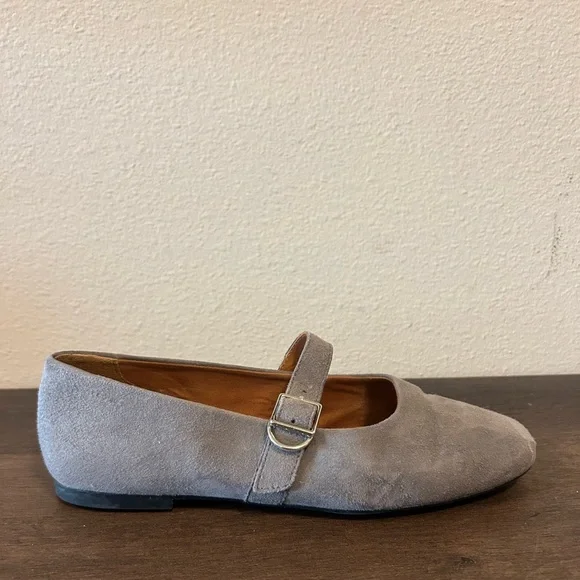 Vegabond Mary Jane Flats
