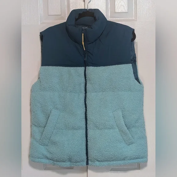 Wild Fable Blue and Teal Puffer Vest