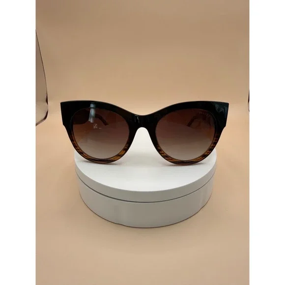 Velvet Eyewear Chelsea Black Tortoise Cat Eye Sunglasses Brown Gradient NIB