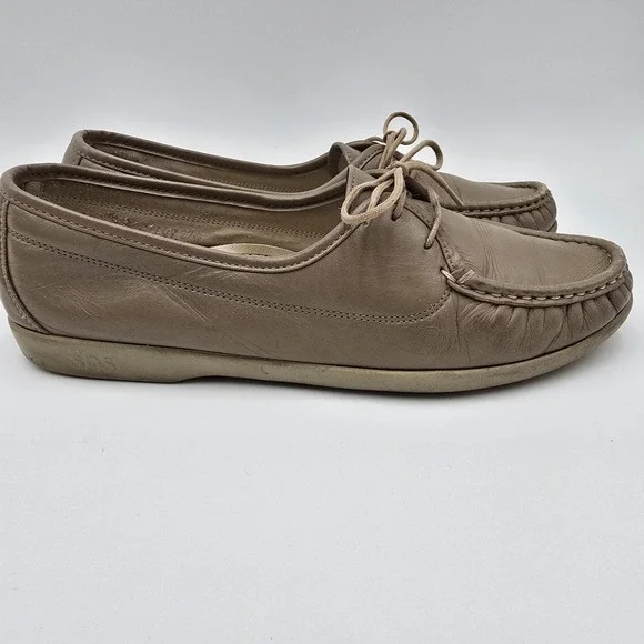 SAS Genuine Leather Siesta Walking Shoes Women's Comfort Loafers Measures As A 9