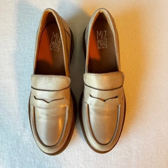 Miz Mooz Legend‎ Beige Leather Loafer Chunky Platform Womens 9 or 9.5 NWOB