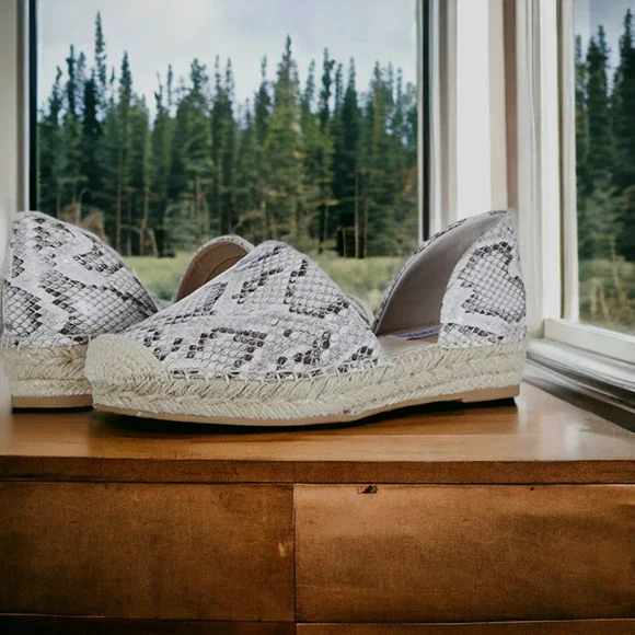 NEW Steve Madden Espadrille Slip On‎ Flats Size 8.5 Snake Python Print Raffia