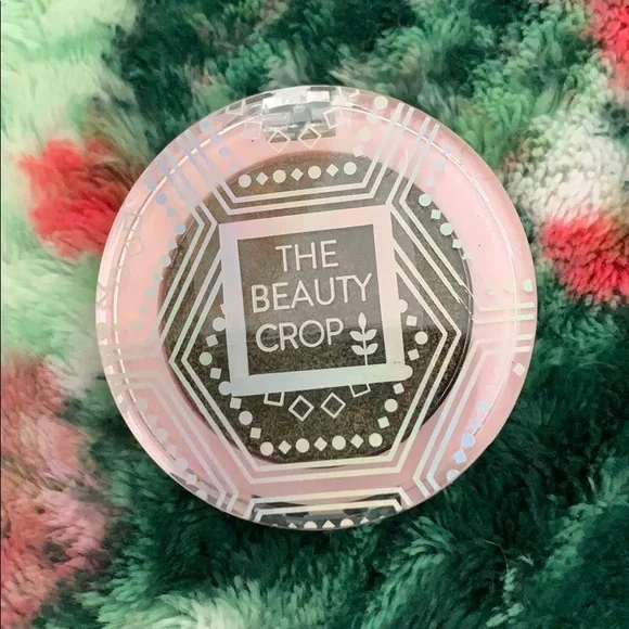 The Beauty Crop Eyeshadow in HALCYON 0.11 …