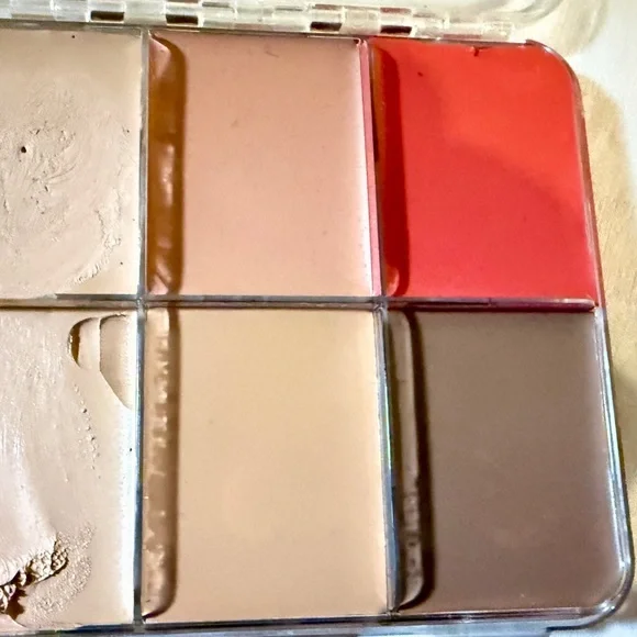Cannom Palette - Professional Makeup Kit beauty or over prosthetics light use