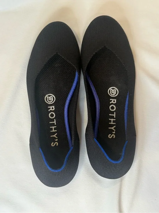 Rothy’s The Flat Black Blue Trim Round Toe Ballet Flat Size 6.5 Sustainable Knit