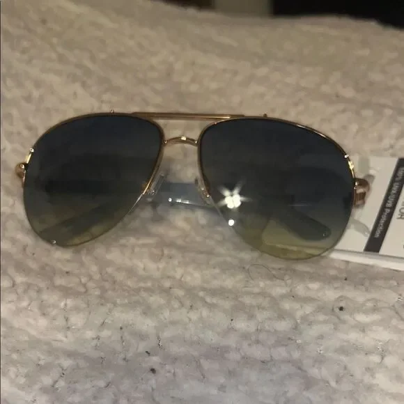 Stylish Gold Aviator type  Sunglasses