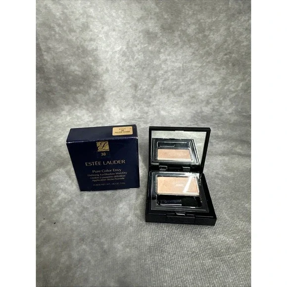 Estee Lauder Defining Eyeshadow Wet/Dry 30 Nude Dare Full Size RARE New