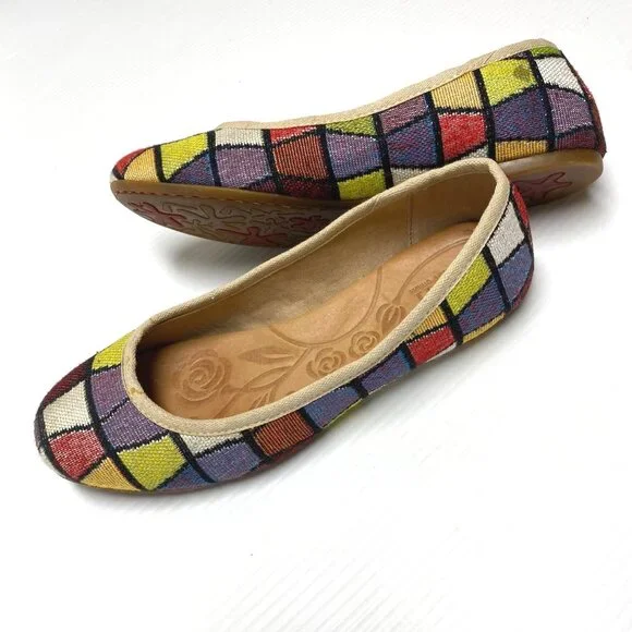 size 7 womens Born Abbee mosaic multicolored ballet flats woven fabric colorful