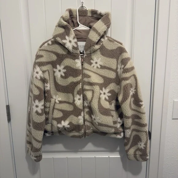 Wild Rose Women's Full Zip Hooded Sherpa Coat Flower Design Size Medium