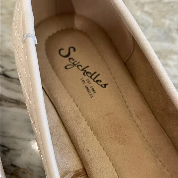 Seychelles Women's Quilted Cream Flats