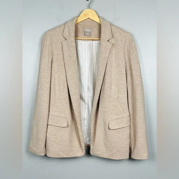 Chico’s oatmeal color knit lined lightweight blazer, size 0 = 4/6.