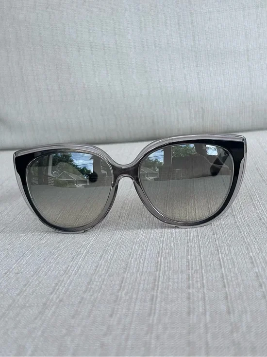 NWOT Jimmy Choo Cindy Black Gradient Cat Eye Sunglasses