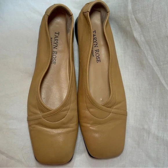 Taryn Rose Women's Camel Leather Flats. Made in Italy size 39.5