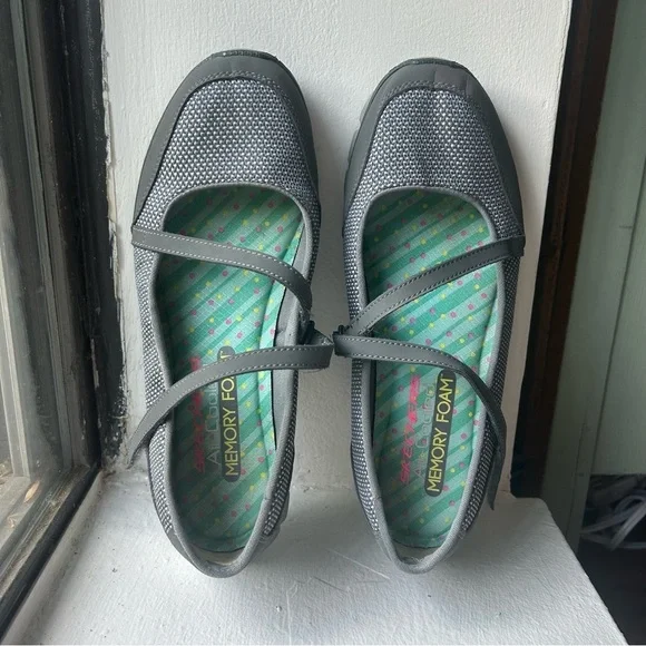 Skechers Women Gray Sneakers Mary Jane Gray Velcro Strap Size 7.5 Memory Foam