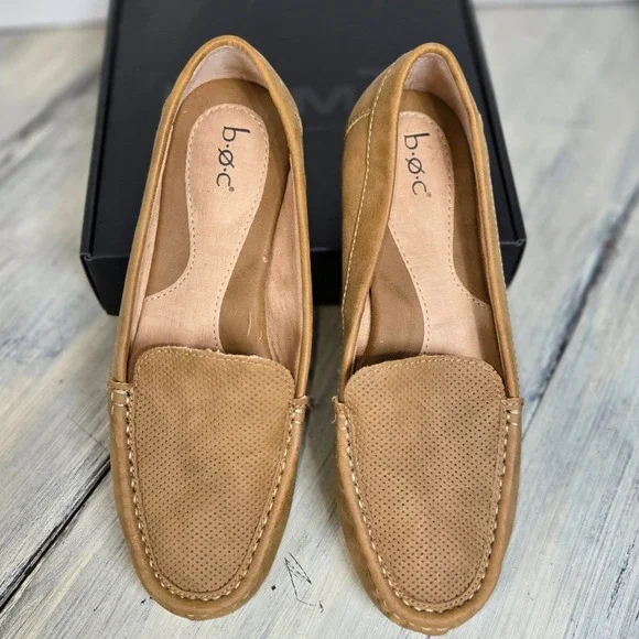boc Be Well Tan Suede Perforated Loafer Flats Women's Size‎