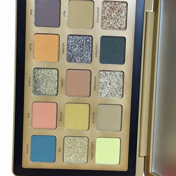 Natasha Denona Yucca Eyeshadow Palette 15 Versatile Matte Shades