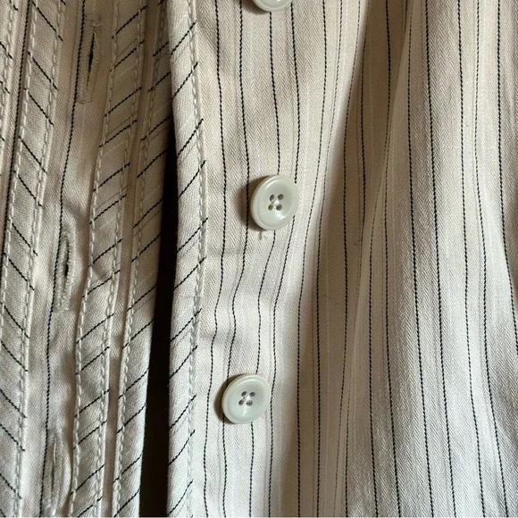 Gap Spring 2005 Fitted Cropped Cream Pinstriped Blazer Jacket, Size 6, Y2K VTG