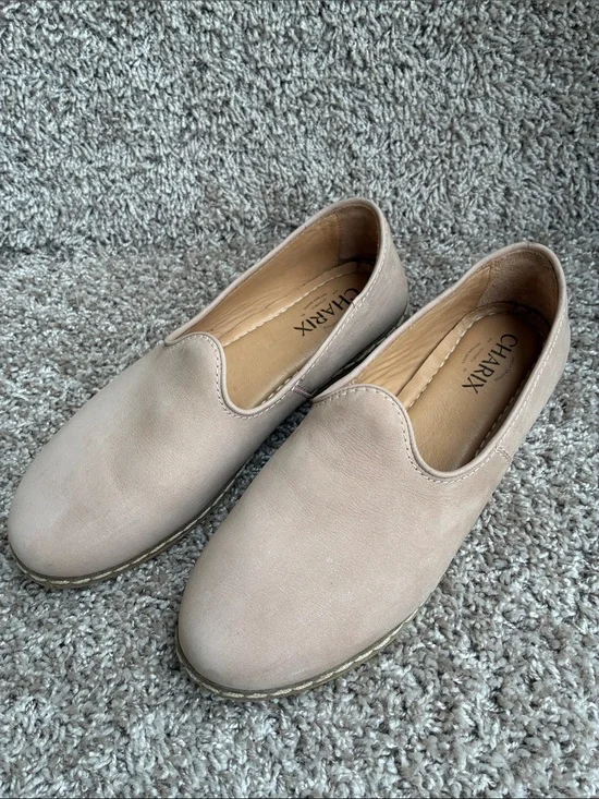 CHARIX Women’s Safari Beige Nubuck Slip-On Loafer size 40 EU