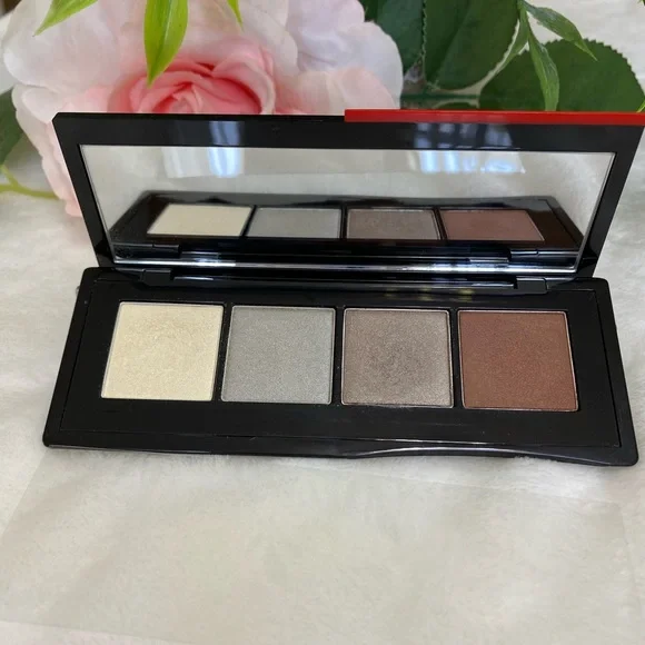 SHISEIDO ESSENTIALIST EYE PALETTE PLATINUM STREET METALS 02 (5.2g/0.18 oz)