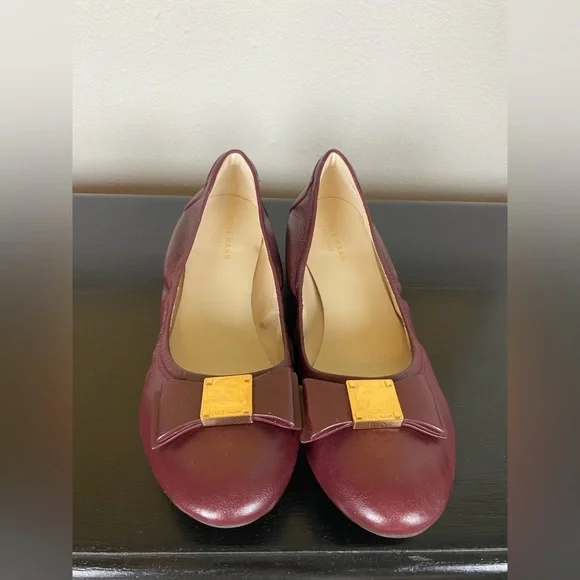 Coke Haan Bow Flats Leather New! 7.5 Burgundy