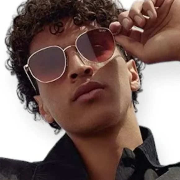QUAY Big Time Sunglasses Rose Gold Frame Brown Pink Gradient Lens Unisex NWT