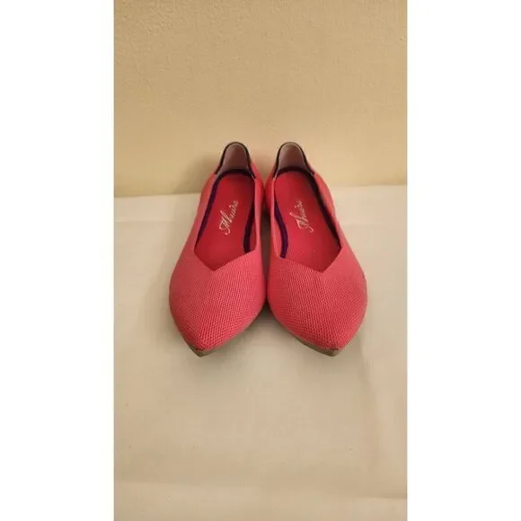 Mhuire Womens Sustainable Knit Flats,  Pre-Owned, Sz. 8