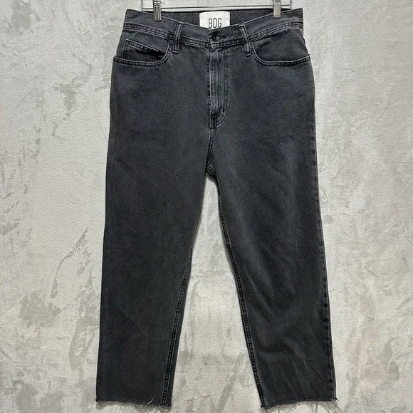 BDG Urban Outfitters Bow Fit Women's 31 Straight Leg Denim Jeans Raw Cut Hem