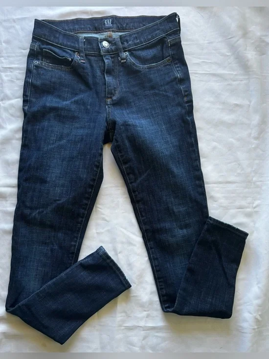 GAP Womens “True Skinny” Jeans in Dark Wash Sz 26R