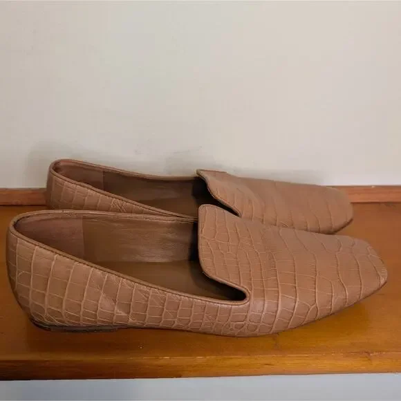 VINCE Naomi Croc-Embossed Leather Loafer 6