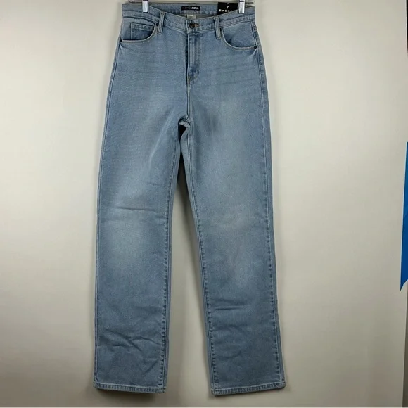 Fashion Nova Women's Light Wash Straight Leg Jeans