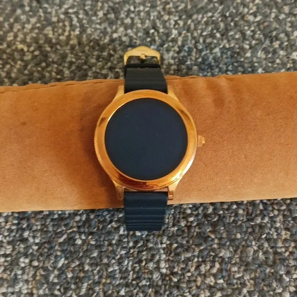 Fossil Gen 3 rose gold smartwatch