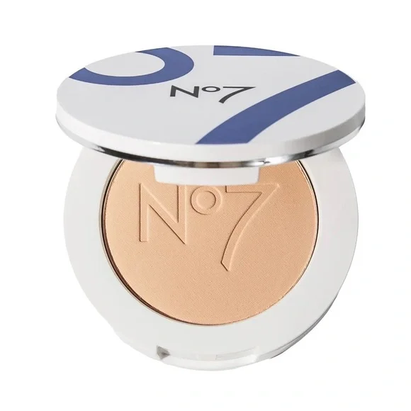 NEW No7 LIFT & LUMINATE - Triple Action - Translucent Finishing Powder - Medium