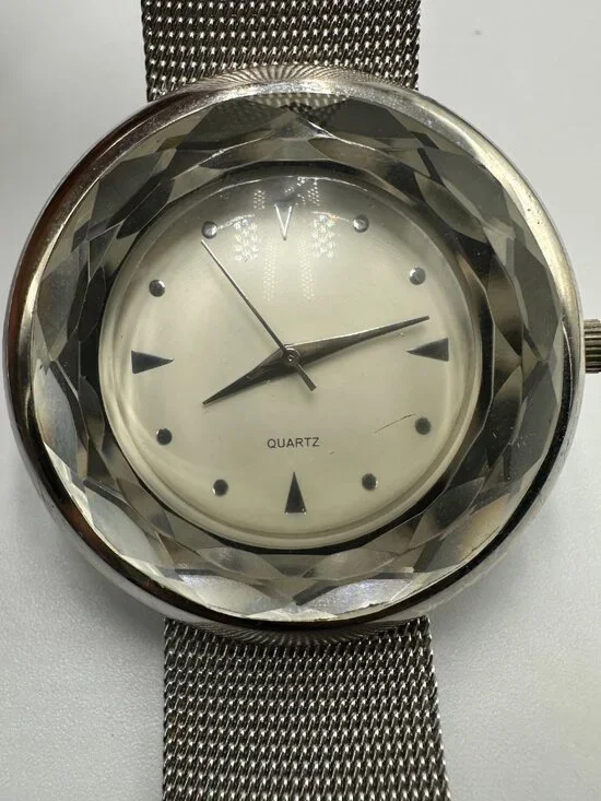 Accutime Womens Watch Faceted Bezel Round Silver Tone Mesh Band New Battery