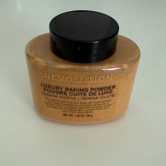Makeup Revolution Luxury Baking Powder Terra Cotta‎ 1.23 oz 35g Women
