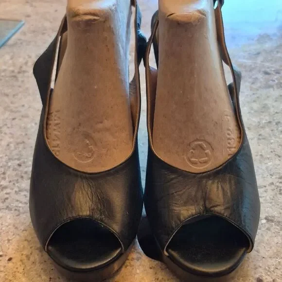 Adriana Caras Chic Black Peep-Toe Slingback Heels