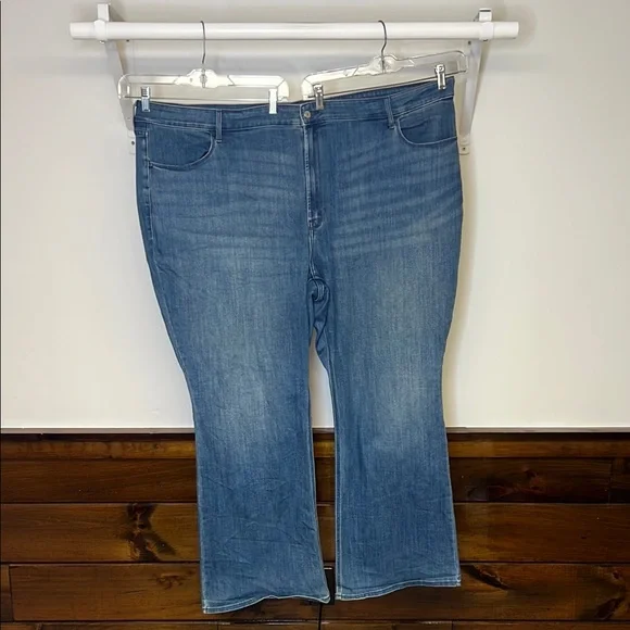 Old Navy Wow Flare‎ High Rise Jeans- 28