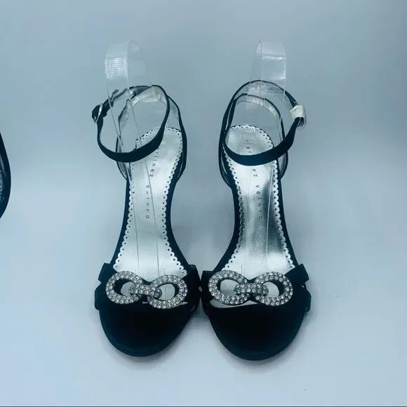 Martinez Valero Leather Pump With Crystal Chain