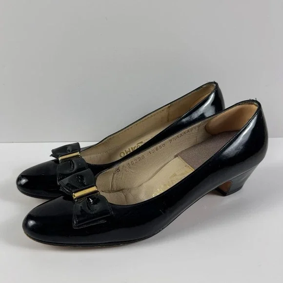 Salvatore Ferragamo Vara Black Leather Bow Babydoll Shoes Kitten Heels Sz 7.5 4A
